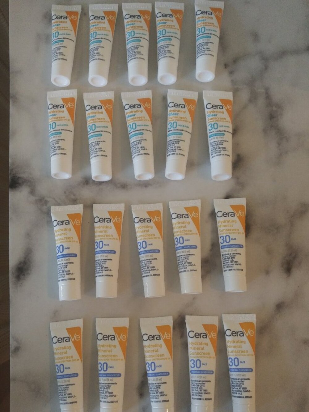 CeraVe Sunscreen - 40-piece Travel / Trial / Mini Size Hydrating SPF 30